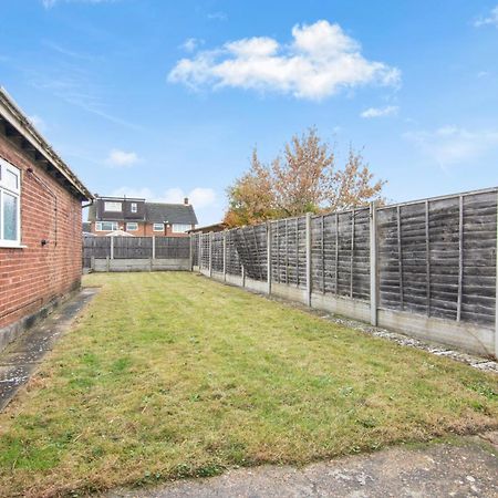 Onsitestays - Spacious 3 Bed House With Garden, Wifi & 4 Plus Parking Gravesend Luaran gambar